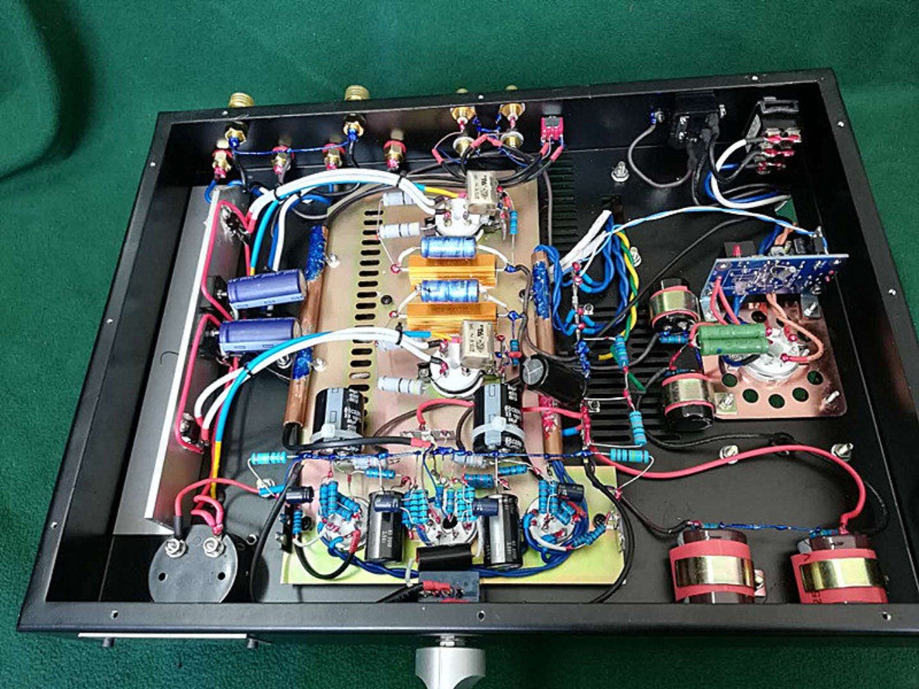 مضخم صوت أنبوبي من الفئة A أحا - مراجعة Tube Amplifier 300B Single Ended وسعره